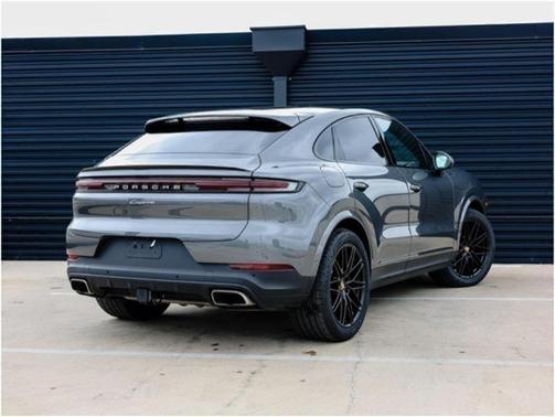 2025 Porsche Cayenne AWD