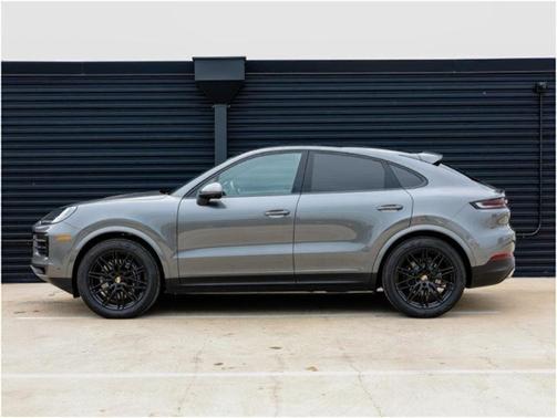 2025 Porsche Cayenne AWD