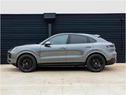 2025 Porsche Cayenne AWD