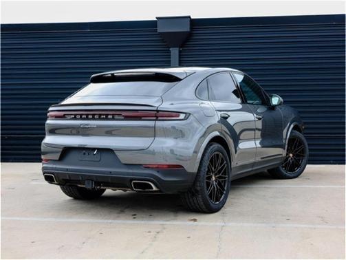 2025 Porsche Cayenne AWD
