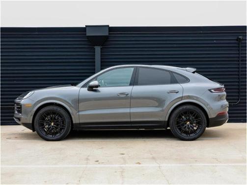2025 Porsche Cayenne AWD