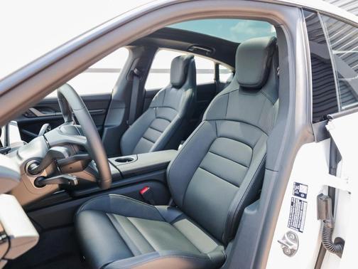 2026 Porsche Taycan 4