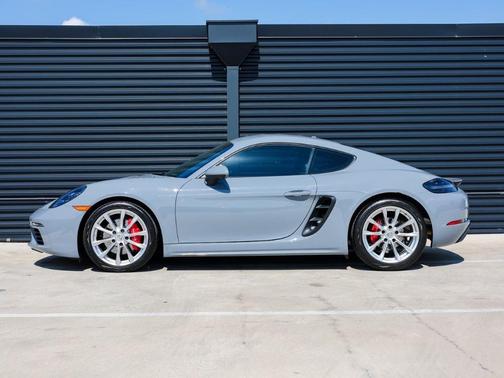 2024 Porsche 718 Cayman S