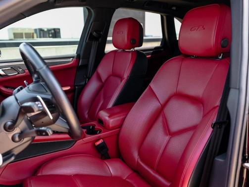 2023 Porsche Macan GTS