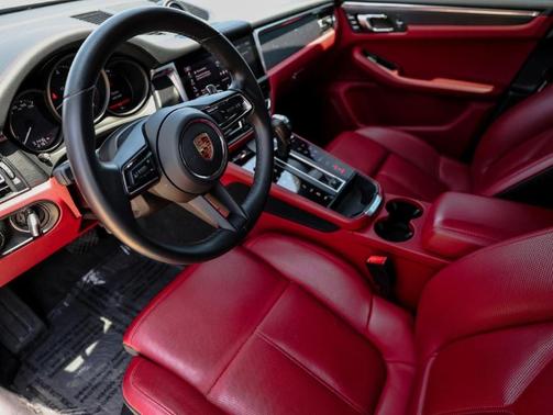 2023 Porsche Macan GTS
