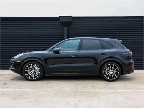 2022 Porsche Cayenne Turbo