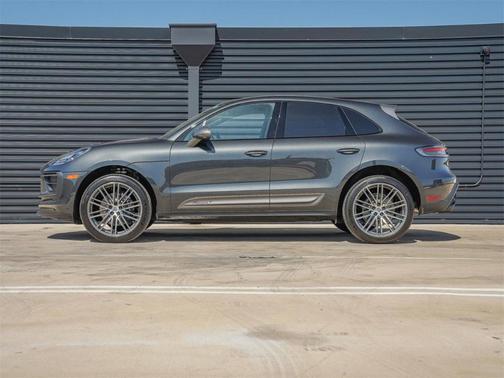 2025 Porsche Macan T