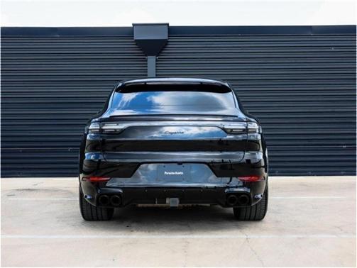 2022 Porsche Cayenne