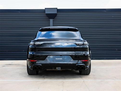 2022 Porsche Cayenne