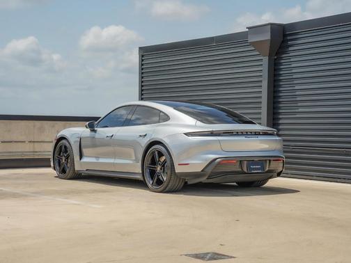 2022 Porsche Taycan 4S