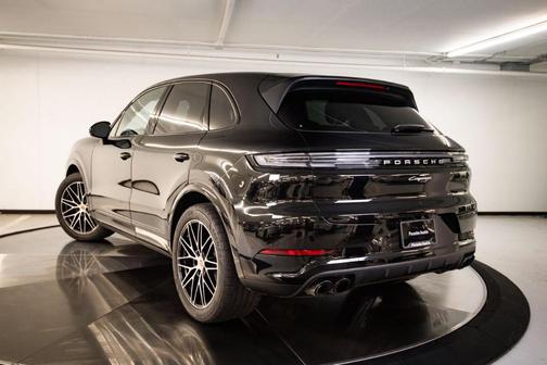 Black Metallic 2026 Porsche Cayenne Base