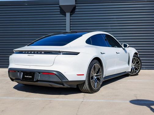 2021 Porsche Taycan Base