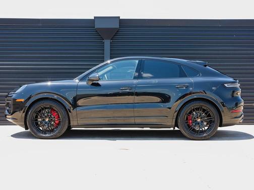 2025 Porsche Cayenne S Coupe AWD