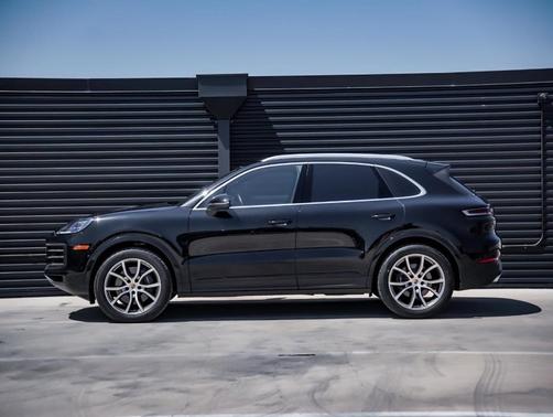 2024 Porsche Cayenne Base