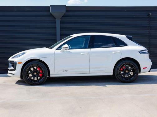 2024 Porsche Macan GTS