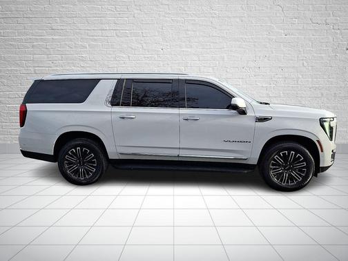 2025 GMC Yukon XL Elevation