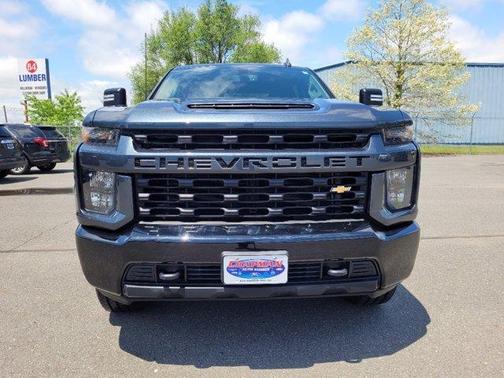 Photo 2 of 24 of 2020 Chevrolet Silverado 2500 Custom