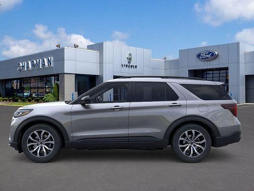 Gray Metallic 2026 Ford Explorer ST-Line