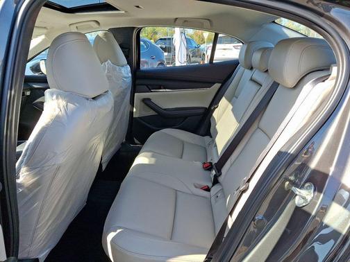 2025 Mazda Mazda3 FWD w/Preferred Package