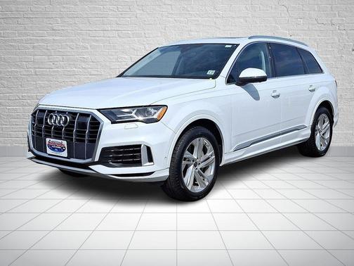 2022 Audi Q7 55 Premium Plus