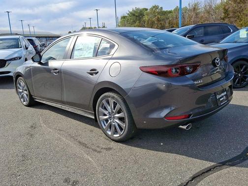 2025 Mazda Mazda3 FWD w/Preferred Package