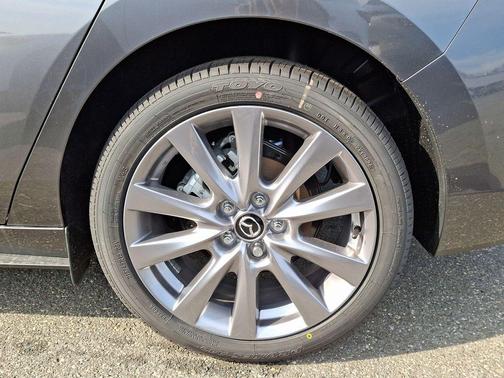 2025 Mazda Mazda3 FWD w/Preferred Package