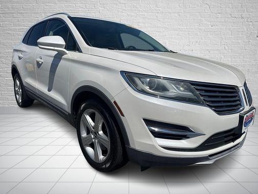 White Platinum Clearcoat Metallic 2018 Lincoln MKC Premiere