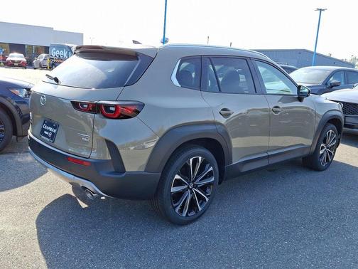 2025 Mazda CX-50 2.5 Turbo Premium Package