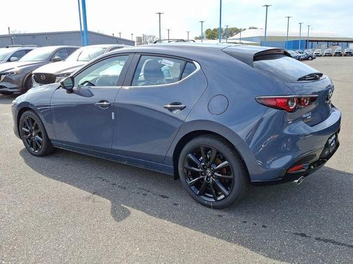 2025 Mazda Mazda3 2.5 S Carbon Edition
