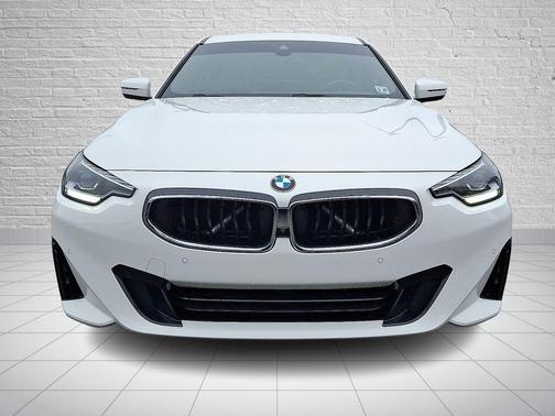 2024 BMW 230 i