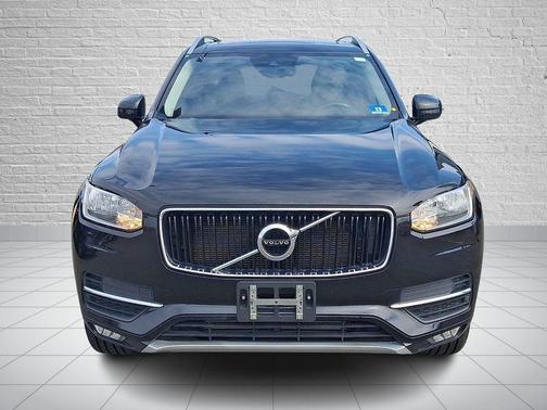 2016 Volvo XC90 T5 Momentum