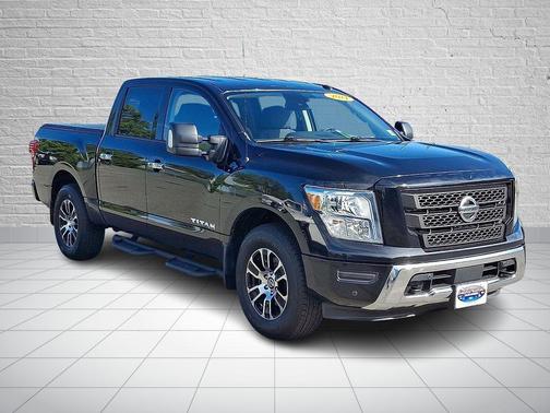 2021 Nissan Titan SV