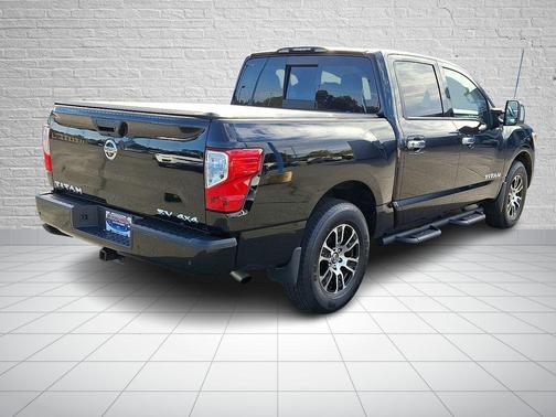 2021 Nissan Titan SV