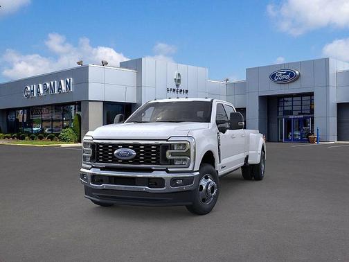 White Metallic 2026 Ford F-350 Lariat Super Duty