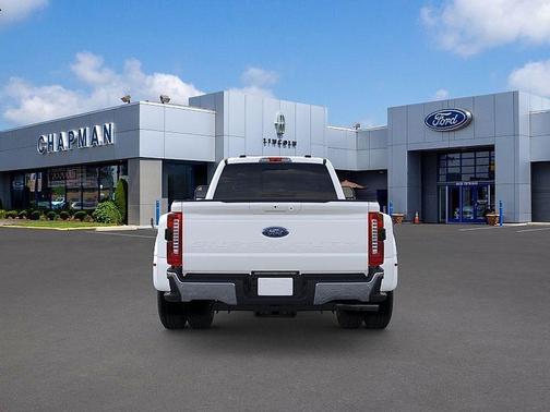 White Metallic 2026 Ford F-350 Lariat Super Duty
