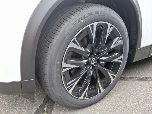 2025 Mazda CX-90 Premium Plus