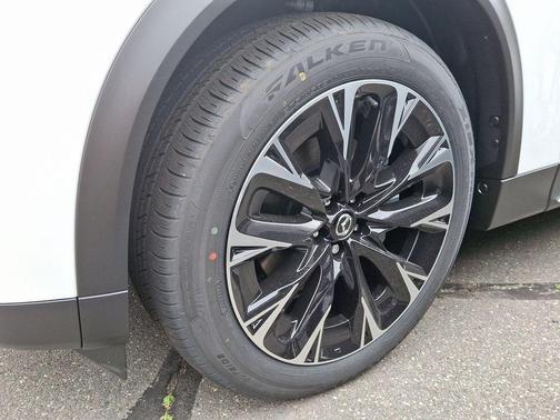 2025 Mazda CX-90 Premium Plus