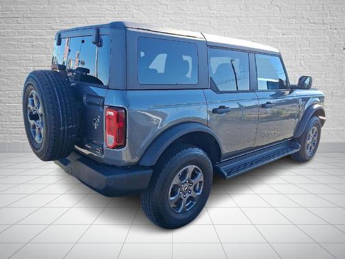 Gray Metallic 2026 Ford Bronco Big Bend