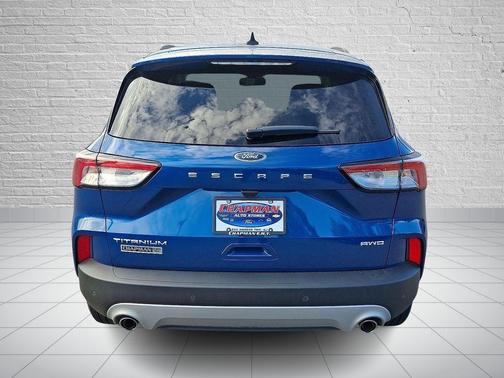 2022 Ford Escape Titanium