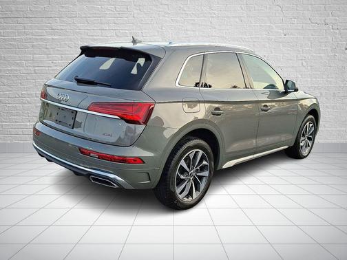 2023 Audi Q5 45 S line quattro Premium