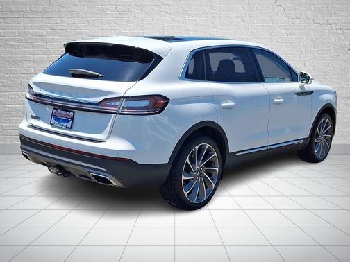 2022 Lincoln Nautilus Reserve