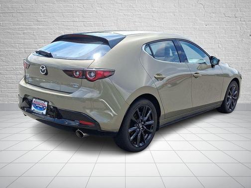 2024 Mazda Mazda3 2.5 Carbon Turbo