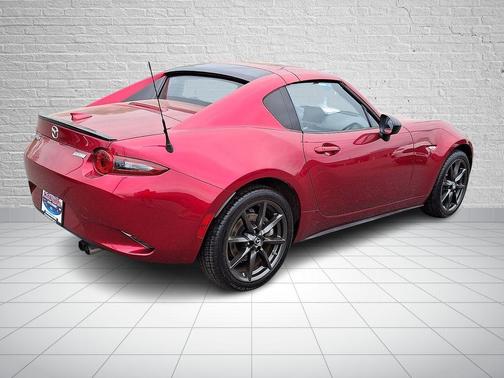 Soul Red Crystal 2018 Mazda MX-5 Miata Club