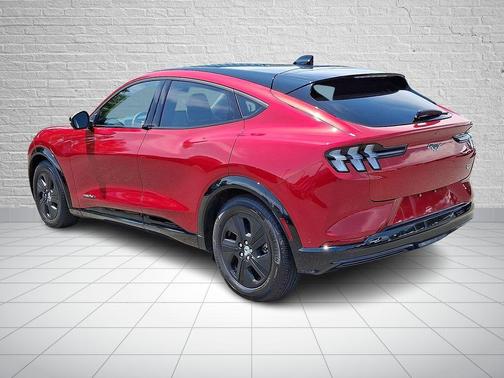 2021 Ford Mustang Mach-E California Route 1