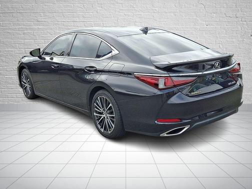 2022 Lexus ES 350 Base