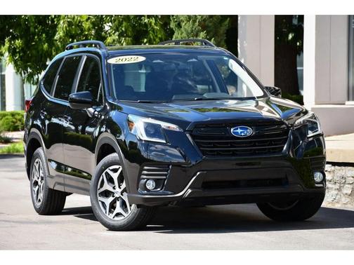 Crystal Black Silica 2022 Subaru Forester Premium