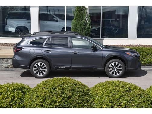 MAGNETITE GRAY METALLIC 2025 Subaru Outback Limited