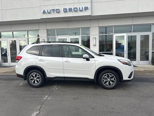 2024 Subaru Forester Premium