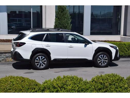 Crystal White Pearl 2025 Subaru Outback Premium