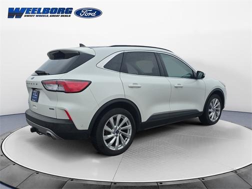 2022 Ford Escape TITANIUM